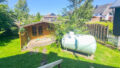 Gartenhaus und Flüssiggastank