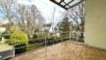 ...mit Balkon zum Garten