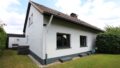 Hausansicht / Garage hinten