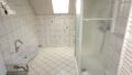 Tageslichtbad mit Dusche