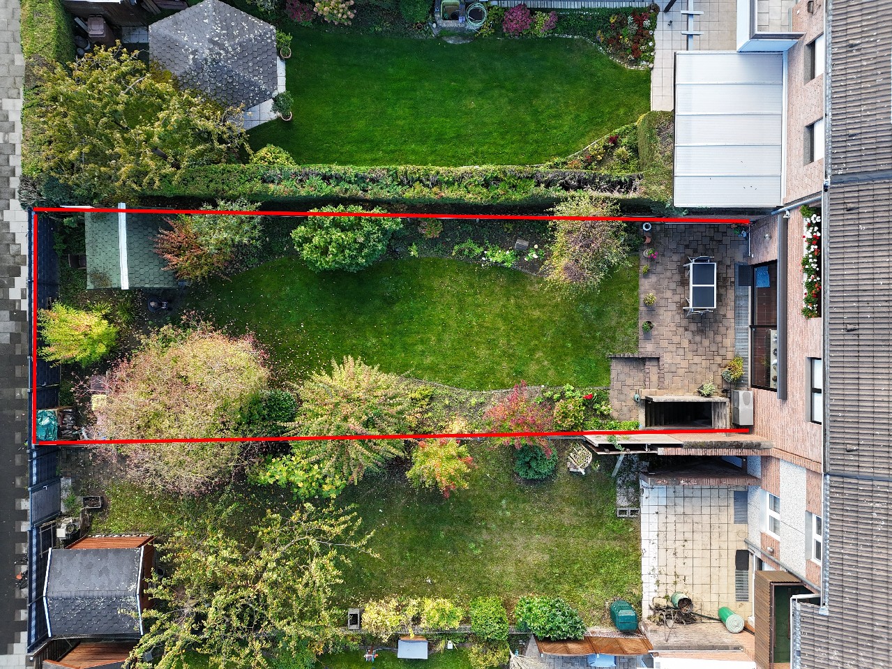 über 300m² Grundstück