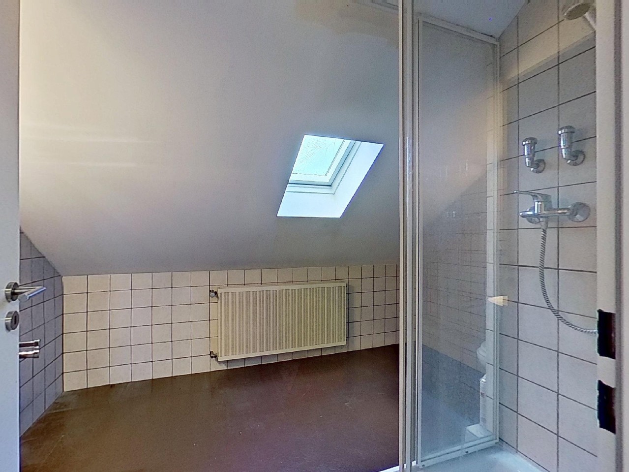 Duschbad im DG