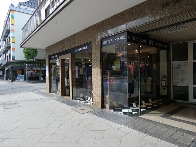 Eingangsbereich/ Schaufenster