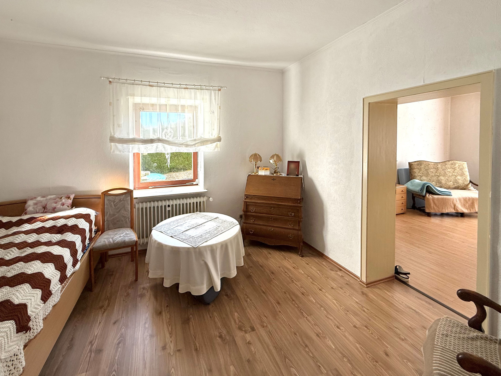 EG Ankleide/Büro/SZ