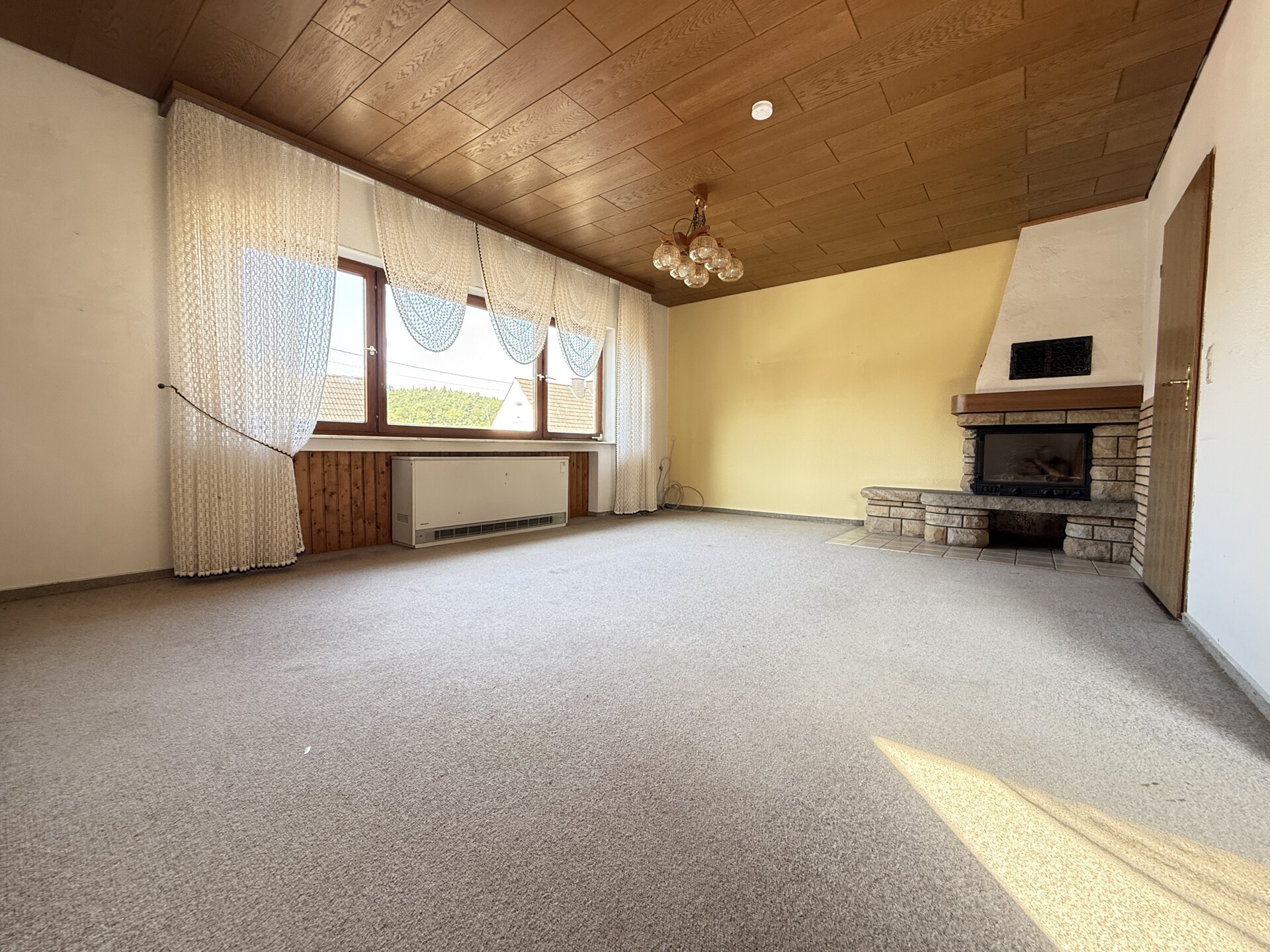 Wohnzimmer mit Kaminofen