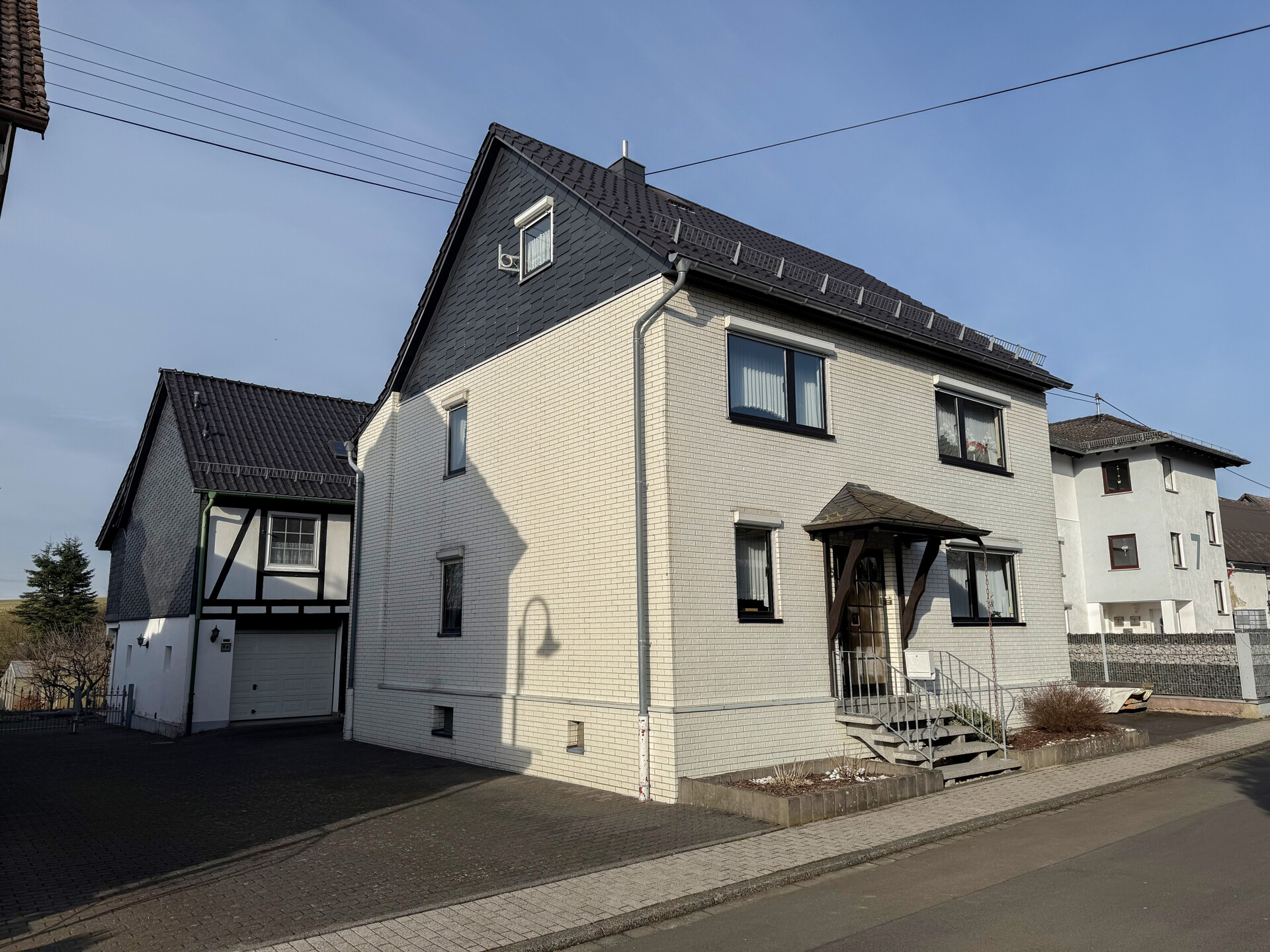 Straßenansicht Haus 1 und 2