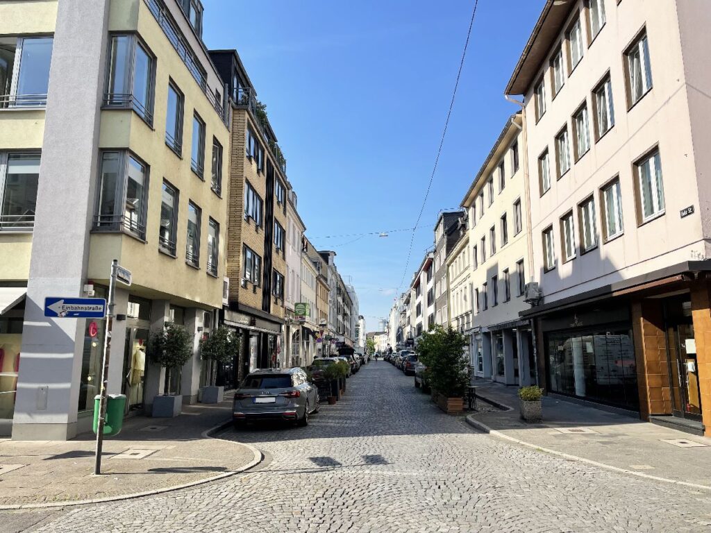 Blick zum Carlsplatz