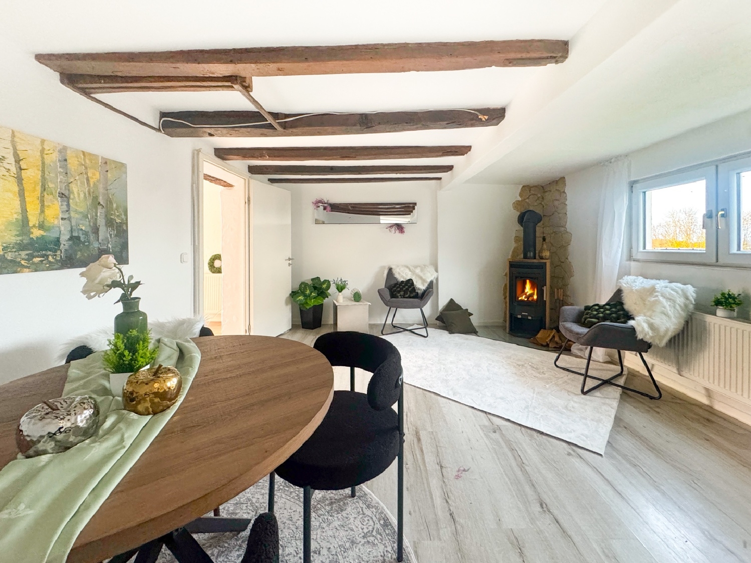 Wohnzimmer mit Kaminofen