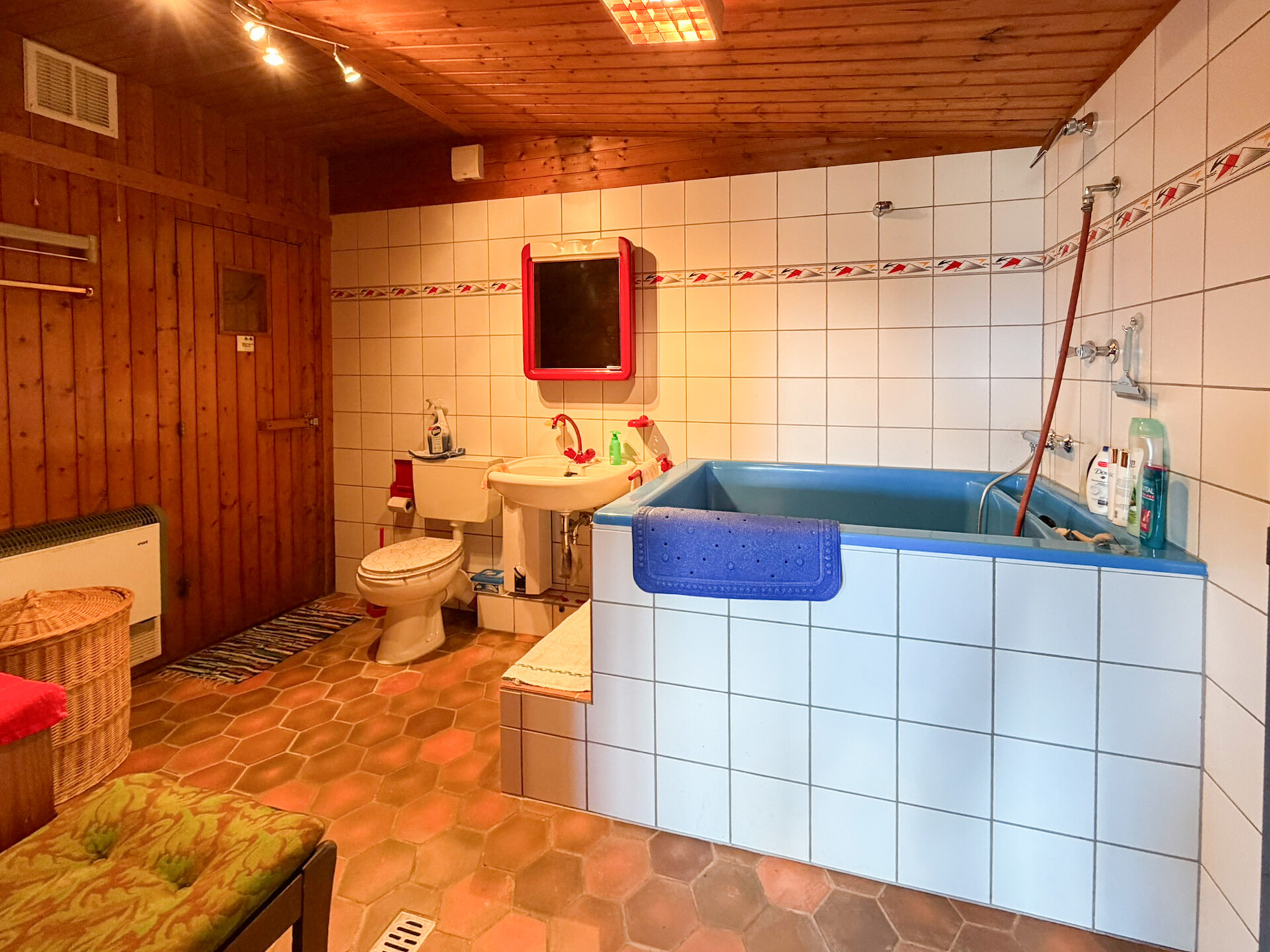Badezimmer mit Sauna