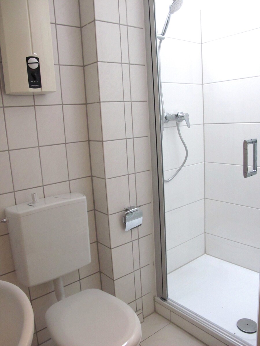 Gäste WC mit Dusche