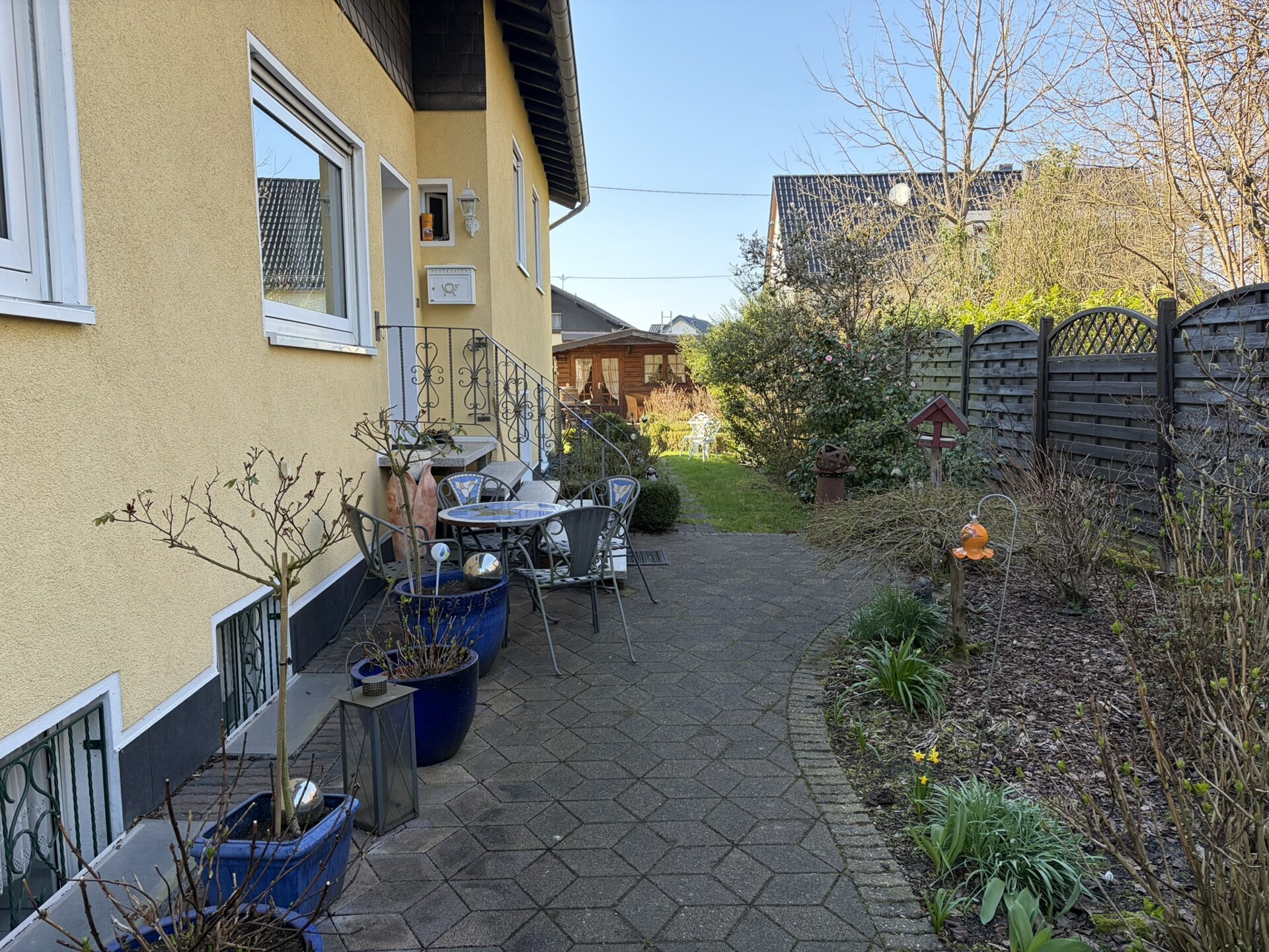 Zuwegung zum Eingang