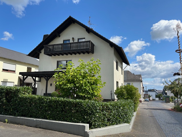 Straßenansicht
