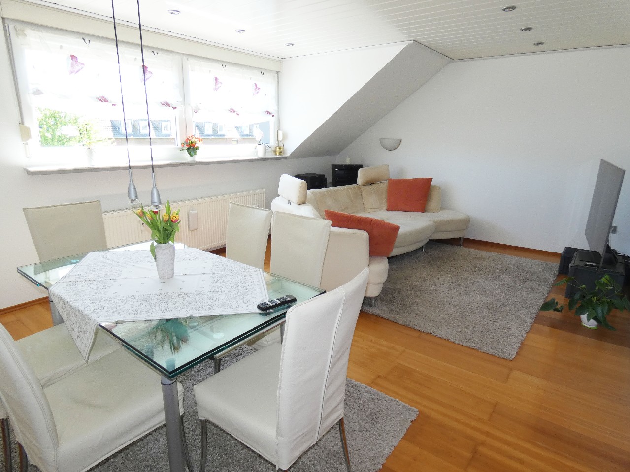 Wohnzimmer Ansicht 1