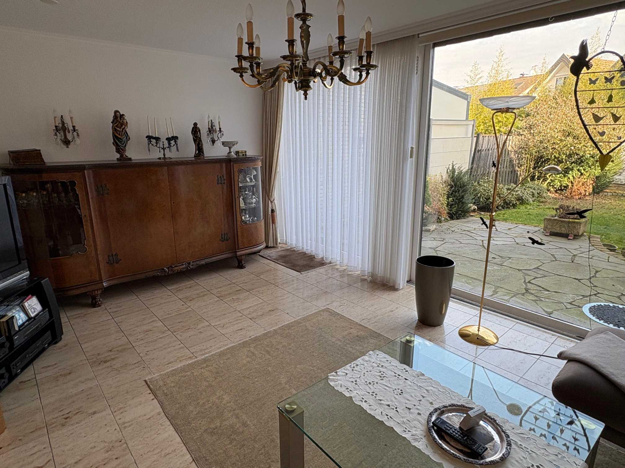 Wohnzimmer Bild 1