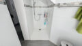Tageslichtbad mit  Dusche und Wanne Einliegerwohnung