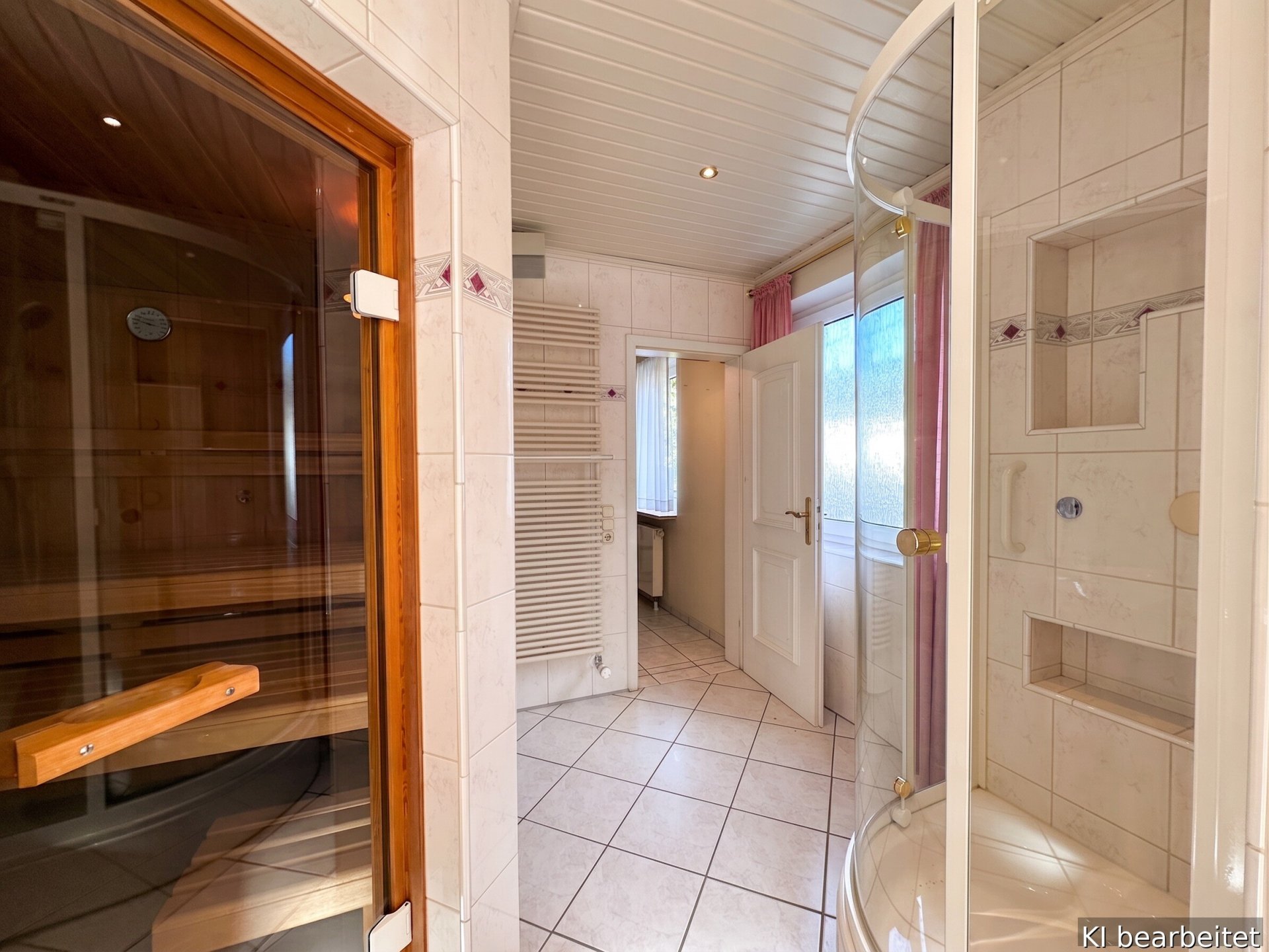 Badezimmer Zugang Sauna