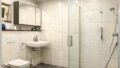 modernes Badezimmer