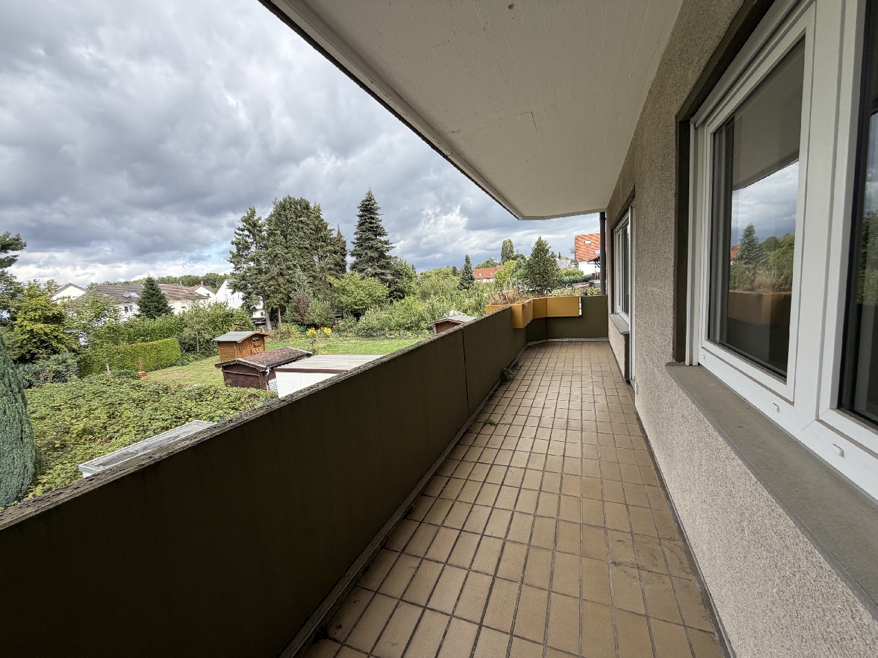 großer Balkon