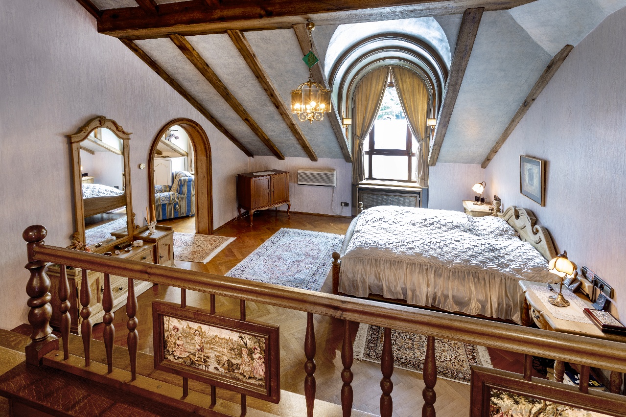 Schlafzimmer im DG