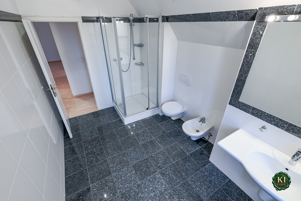 Badezimmer 1 OG