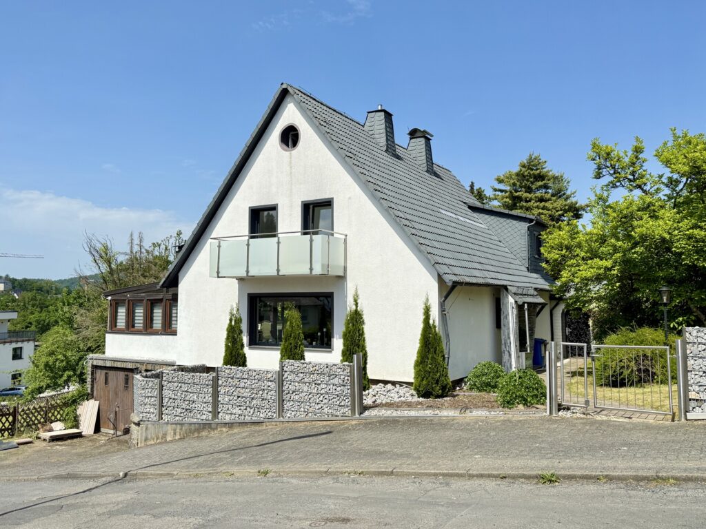Ansicht Straße - KI bearbeitet