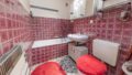 Badezimmer mit Badewanne