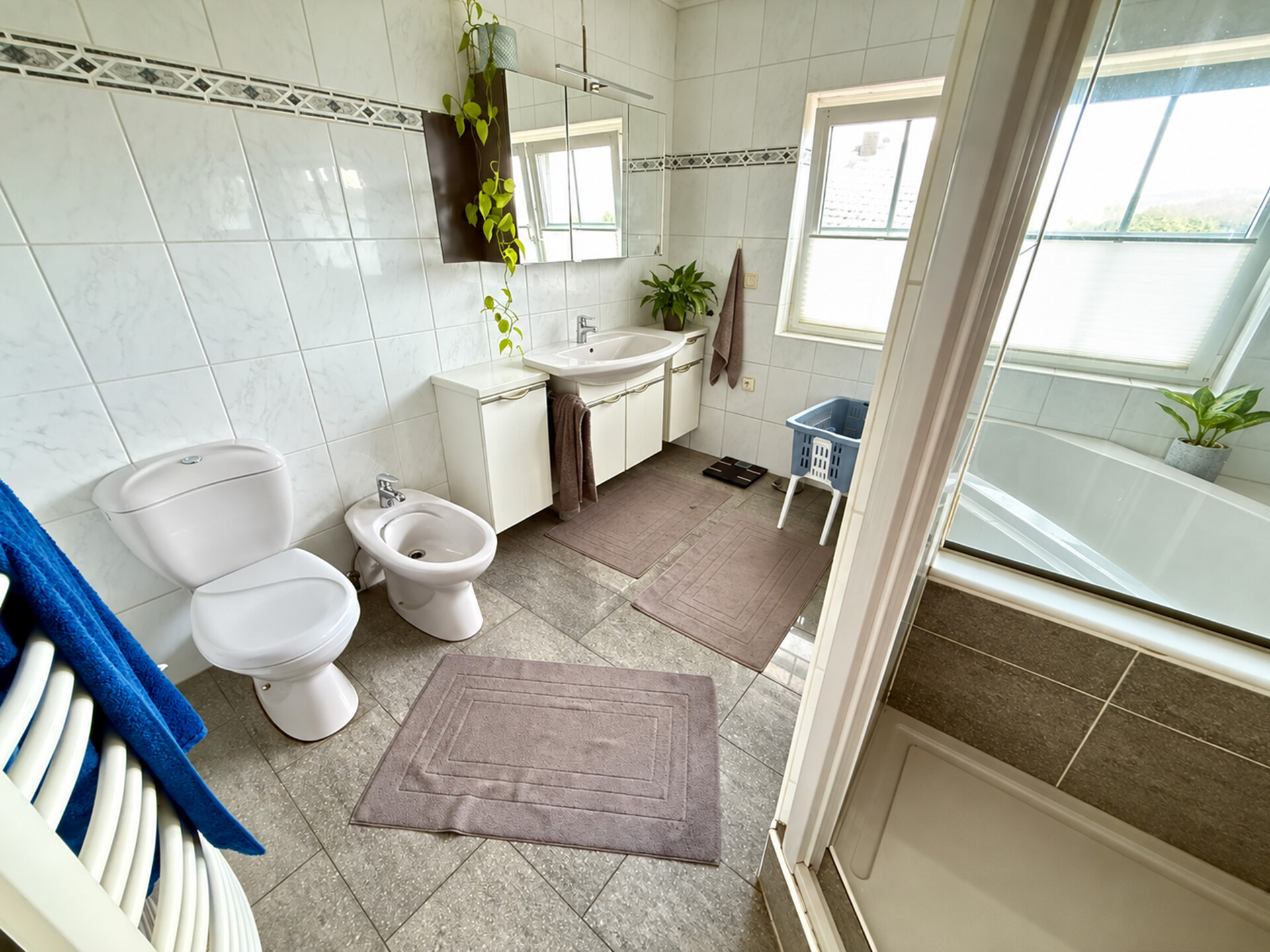 Badezimmer 1.OG
