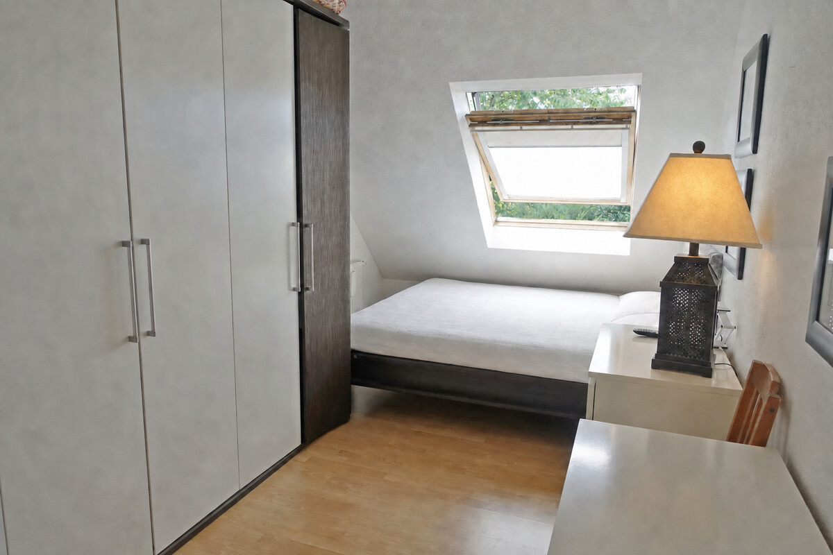 Schlafzimmer II